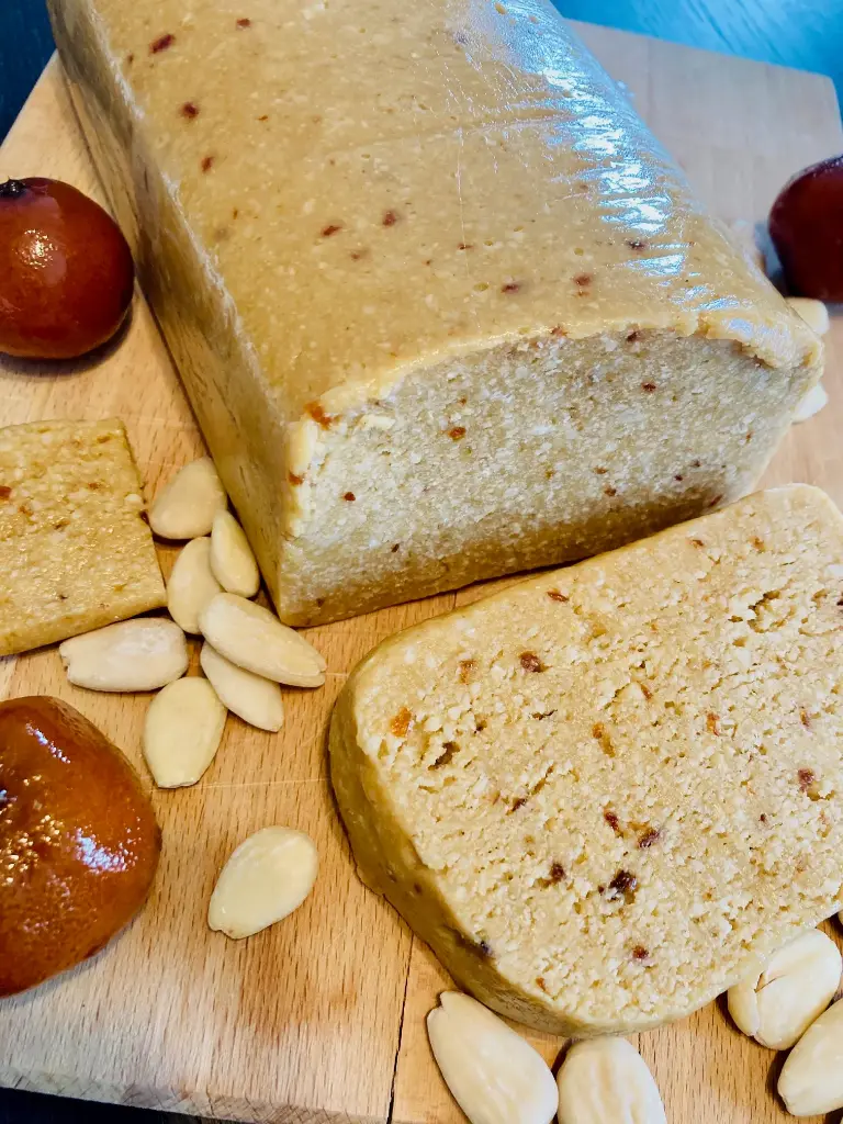 Pain de pâte d'amande aux clémentines 2 kg